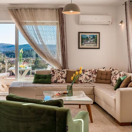 Happy Home Tivat Exterior foto