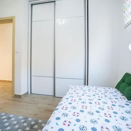 Happy Home Tivat Exterior foto