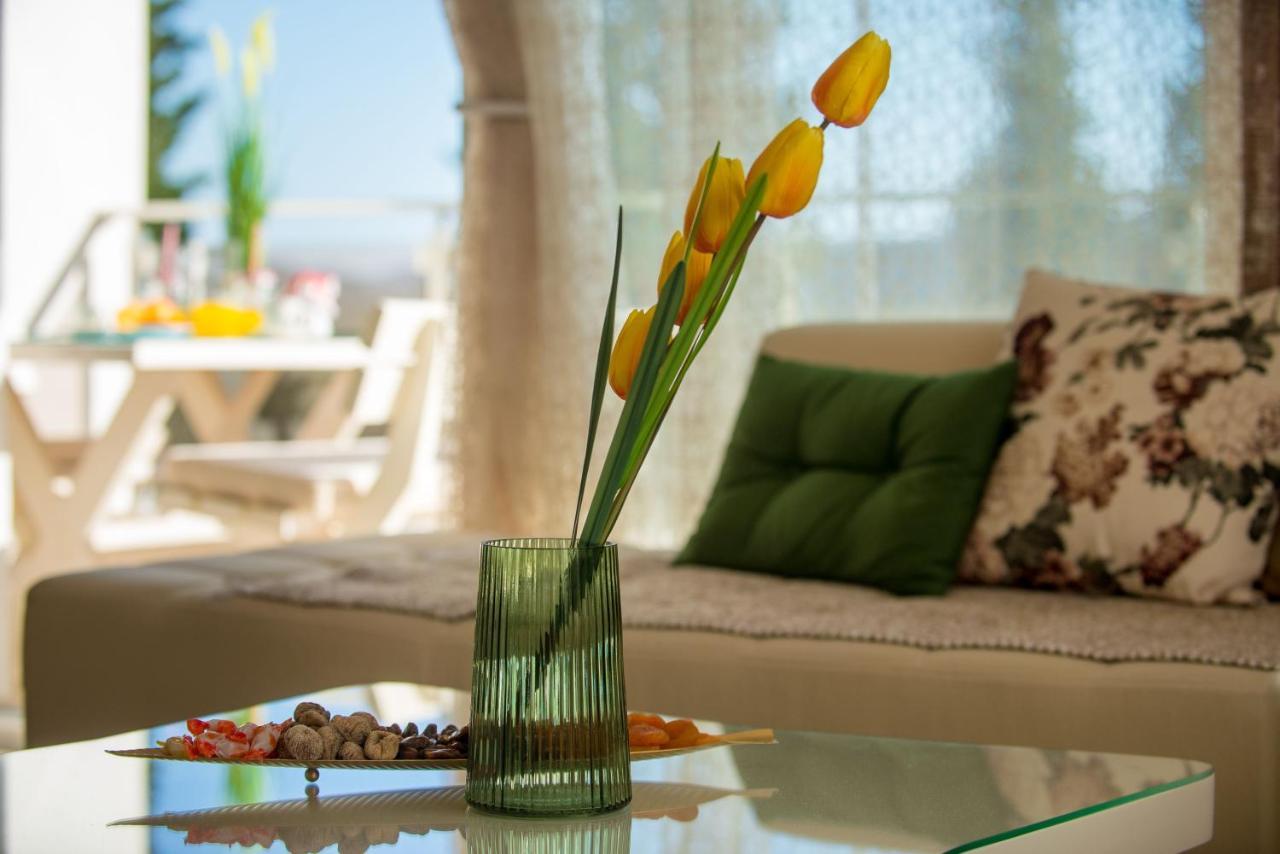 Happy Home Tivat Exterior foto